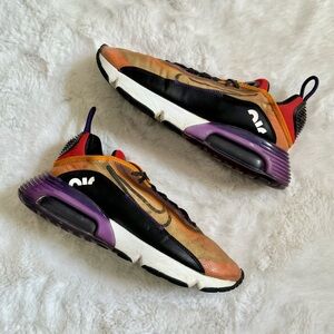 NIKE 8.5 Men’s Air Max 2090 Magma Orange Black Eggplant Red Habanero Sneakers